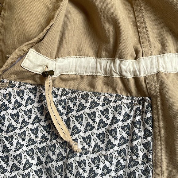 Banana Republic Beige Utility Jacket - Picture 10 of 10